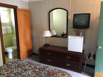 Maples Motel Sandusky Exterior photo